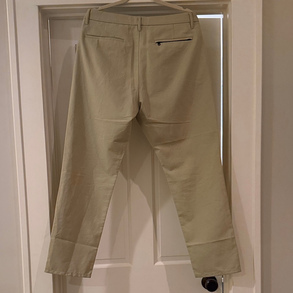 Bonobos Performance Link Pants Khaki Heather in Athletic Fit - Picture 6 of 9